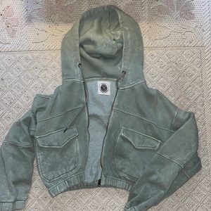 Cropped army green jacket